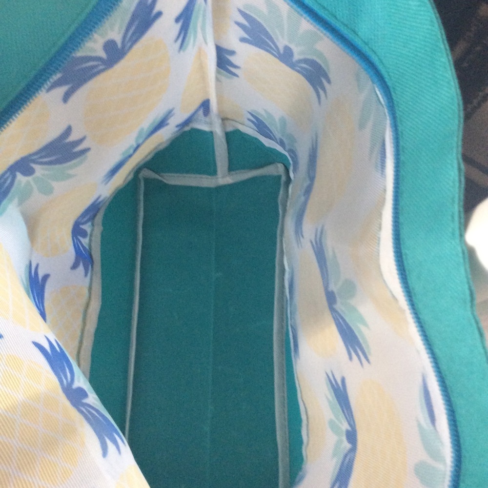 Beach Bag - Picture 2 of 6